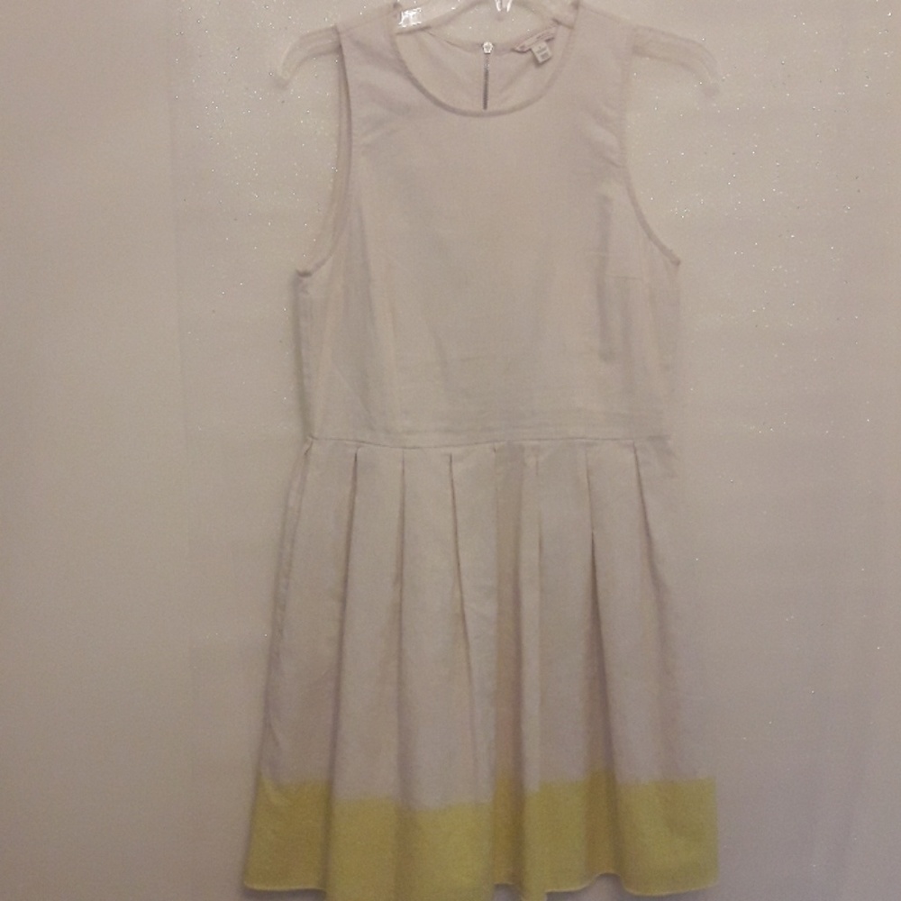 Gap Beige And Lime Pleated Dress Size 6